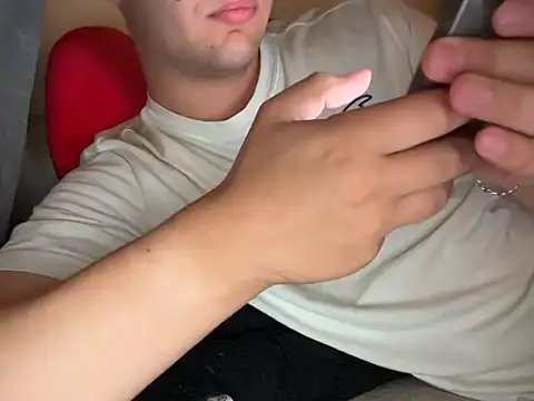 Snapshot of DaddysLittleBoyp chatting on 11-07-25, 08:42 DaddysLittleBoyp online show from 11-07-25, 08:42