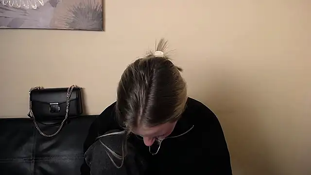  Nicole new online show from 12-19-25, 02:46