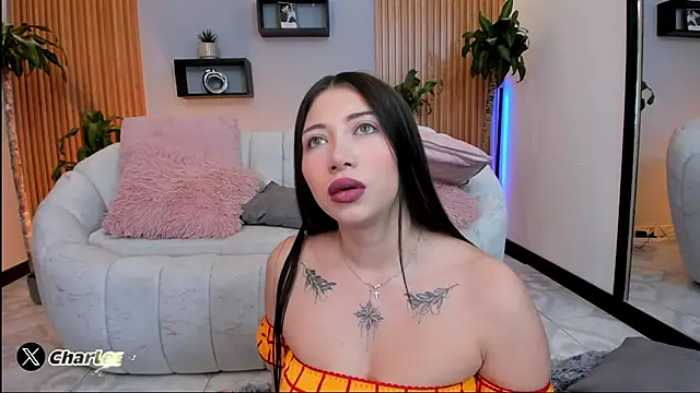 Aixaa charles online show from 10-11-25, 12:04