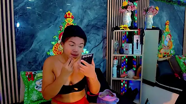 Isalombardi online show from 12-18-25, 04:07