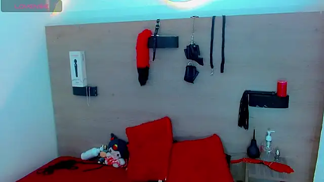 Isalombardi online show from 04-15-26, 02:35