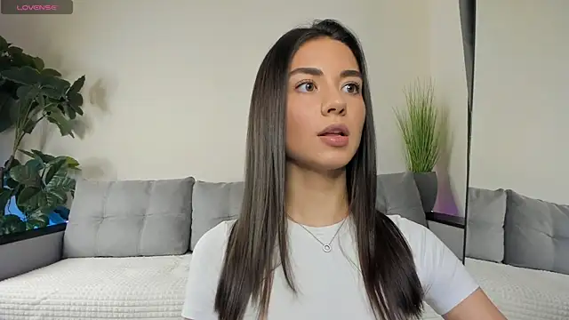 Snapshot of NicoleLuv chatting on 12-04-24, 01:09 NicoleLuv online show from 12-04-24, 01:09