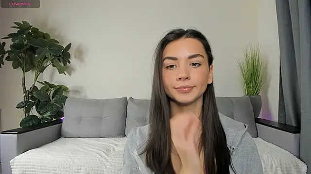 Snapshot of NicoleLuv chatting on 12-12-24, 04:10 NicoleLuv online show from 12-12-24, 04:10