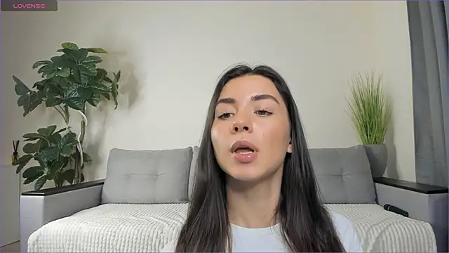 Snapshot of NicoleLuv chatting on 01-09-25, 04:17 NicoleLuv online show from 01-09-25, 04:17