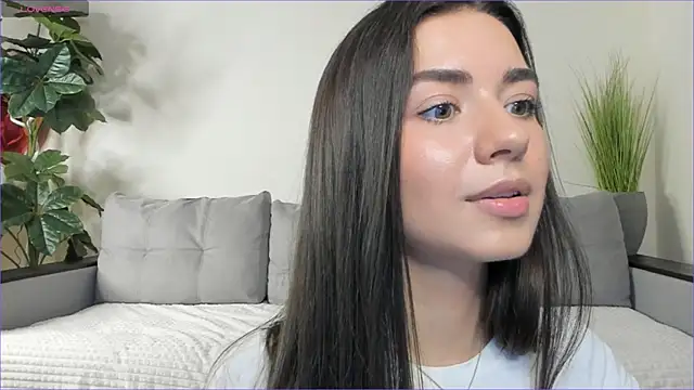 Snapshot of NicoleLuv chatting on 02-28-25, 04:10 NicoleLuv online show from 02-28-25, 04:10