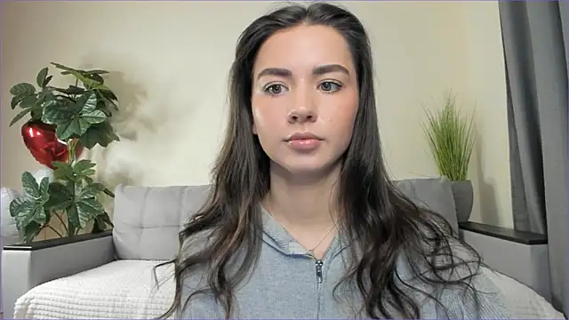 Snapshot of NicoleLuv chatting on 03-06-25, 01:03 NicoleLuv online show from 03-06-25, 01:03