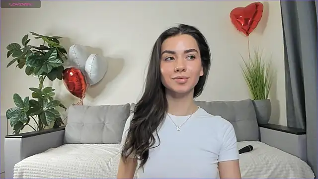 Snapshot of NicoleLuv chatting on 03-10-25, 07:18 NicoleLuv online show from 03-10-25, 07:18