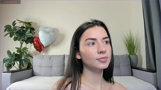 Snapshot of NicoleLuv chatting on 03-13-25, 01:07 NicoleLuv online show from 03-13-25, 01:07