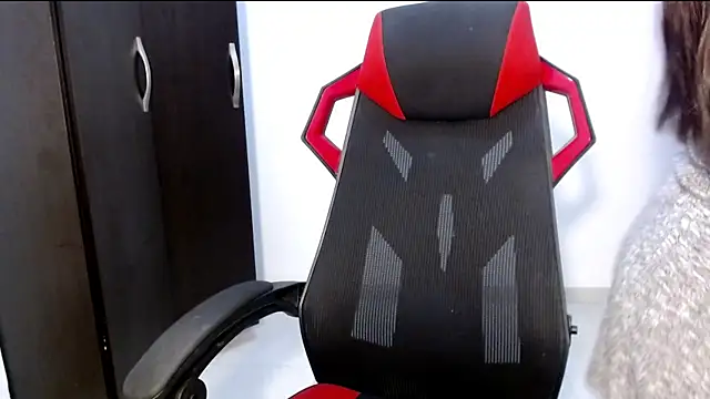 Snapshot of meghan2 chatting on 03-07-25, 04:13 meghan2 online show from 03-07-25, 04:13