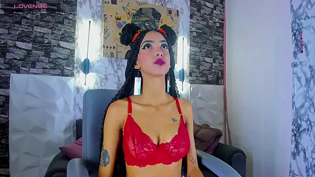 Snapshot of Queen_Cuarxxo chatting on 02-24-26, 11:47 Queen Cuarxxo online show from 02-24-26, 11:47