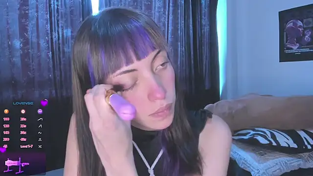 MiaGoth  online show from 10-09-25, 07:45