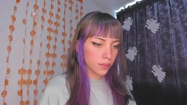 MiaGoth  online show from 10-19-25, 02:40