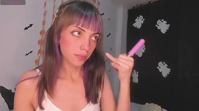 MiaGoth  online show from 10-23-25, 04:23