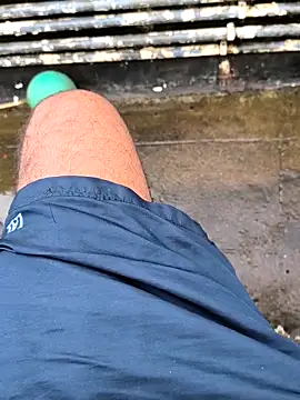 yourboy2000   online show from 10-02-25, 03:02