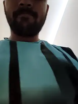 yourboy2000   online show from 10-10-25, 11:20