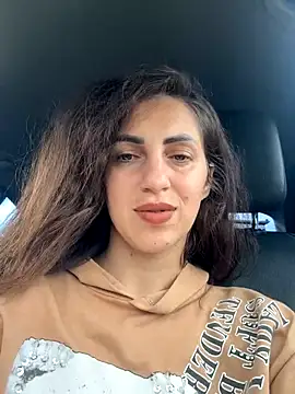 EmaSkyes online show from 10-18-25, 11:44