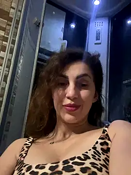 EmaSkyes online show from 11-01-25, 08:44