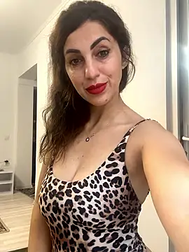 EmaSkyes online show from 11-27-25, 07:21