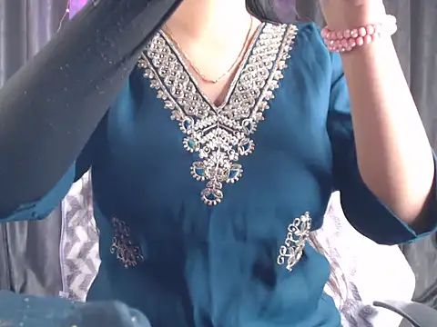 Snapshot of Sexy_Myra18 chatting on 02-03-25, 12:57 Sexy Myra18 online show from 02-03-25, 12:57