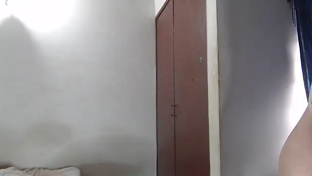 aurelialux online show from 03-07-25, 09:27