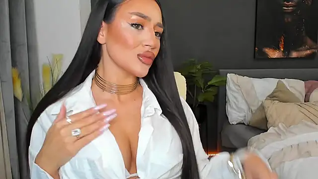 Sonia  Rey online show from 02-04-26, 03:07