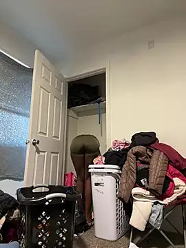 Snapshot of honeybrow chatting on 02-25-25, 01:39 honeybrow online show from 02-25-25, 01:39