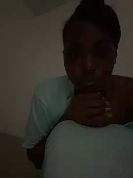 Snapshot of honeybrow chatting on 03-02-25, 09:54 honeybrow online show from 03-02-25, 09:54