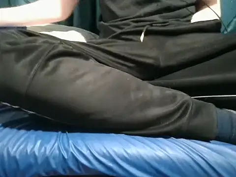 krissraw online show from 11-21-25, 03:05