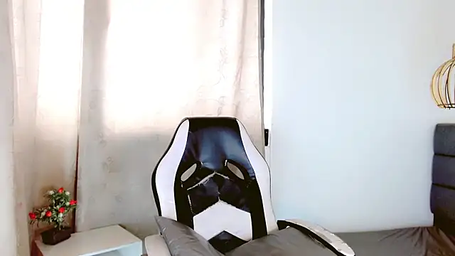 Oriana braom online show from 02-21-25, 08:05