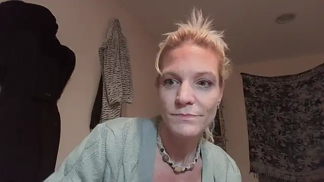 AddieAssets online show from 12-05-24, 01:58