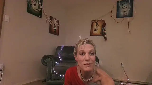 AddieAssets online show from 12-20-24, 06:08