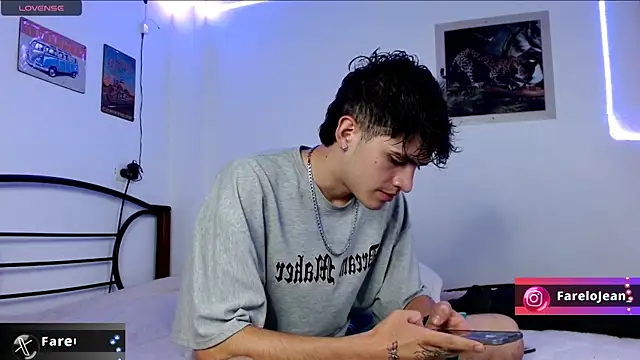 Snapshot of jeanfarelo chatting on 12-20-24, 10:16 jeanfarelo online show from 12-20-24, 10:16