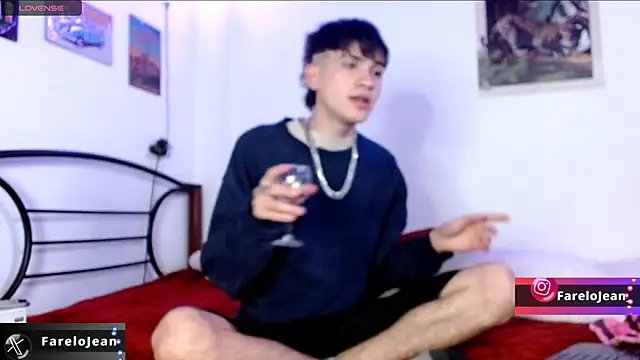 Snapshot of jeanfarelo chatting on 12-24-24, 06:44 jeanfarelo online show from 12-24-24, 06:44