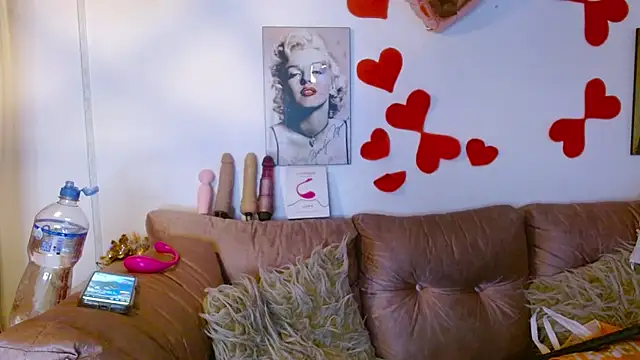 Snapshot of hinataleecs chatting on 03-22-25, 04:35 hinataleecs online show from 03-22-25, 04:35