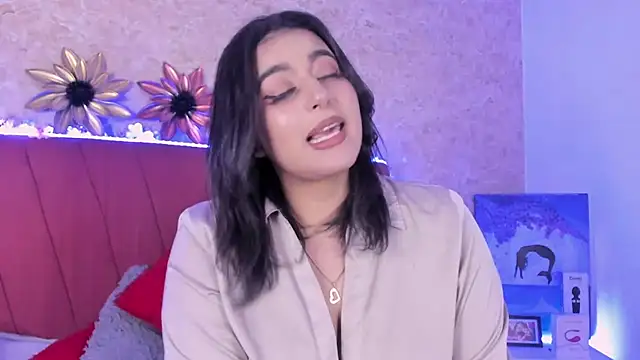 LorenaStevens online show from 01-21-25, 09:03