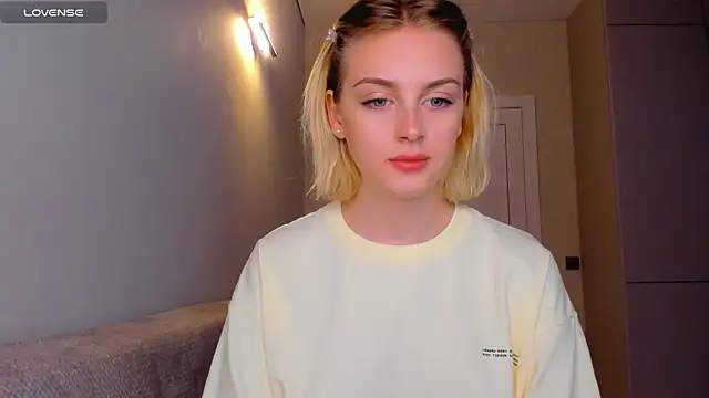 Snapshot of pretty_girlnextdoor chatting on 12-07-24, 05:42 pretty girlnextdoor online show from 12-07-24, 05:42