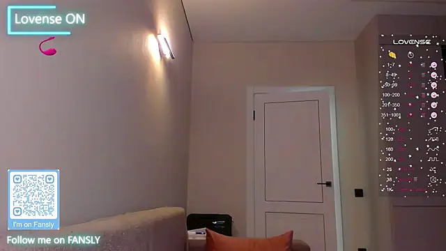 Snapshot of pretty_girlnextdoor chatting on 02-21-25, 06:59 pretty girlnextdoor online show from 02-21-25, 06:59