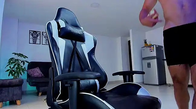 alexander collin02 online show from 12-04-24, 11:52