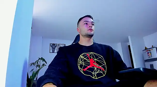 alexander collin02 online show from 02-12-25, 12:55