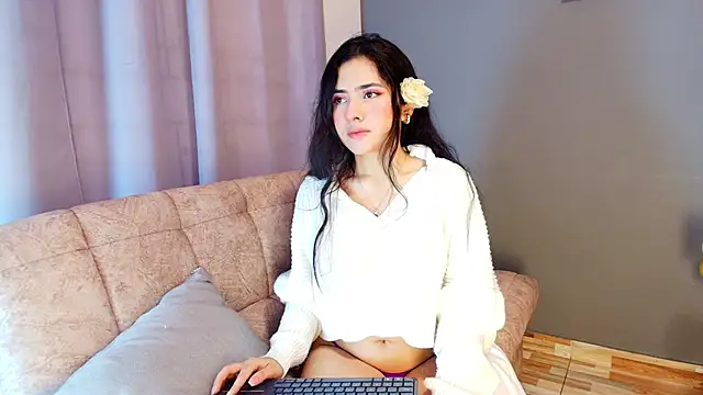 adara johnson   online show from 09-17-25, 11:45