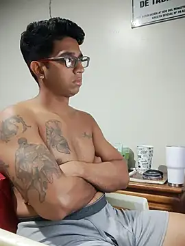 FitGeorge online show from 11-15-25, 01:47