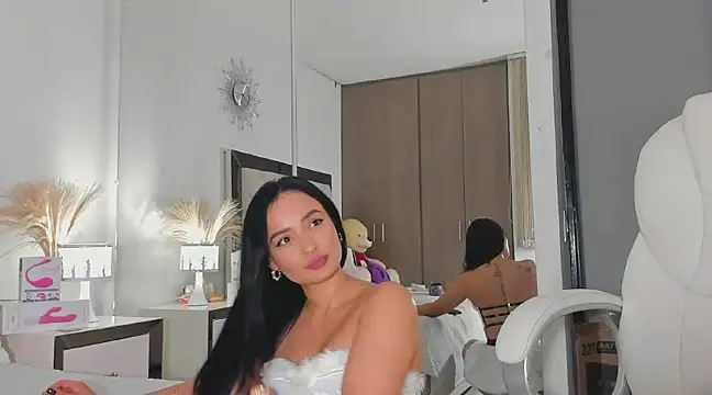 Snapshot of alexa_tobar chatting on 12-21-24, 11:13 alexa tobar online show from 12-21-24, 11:13