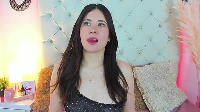 Snapshot of ValeryLovee chatting on 01-28-25, 08:36 ValeryLovee online show from 01-28-25, 08:36