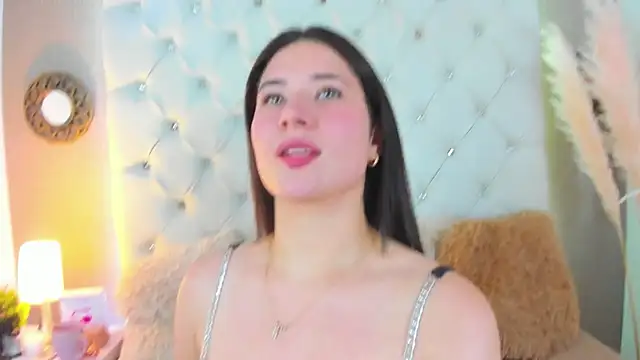 Snapshot of ValeryLovee chatting on 01-31-25, 04:58 ValeryLovee online show from 01-31-25, 04:58