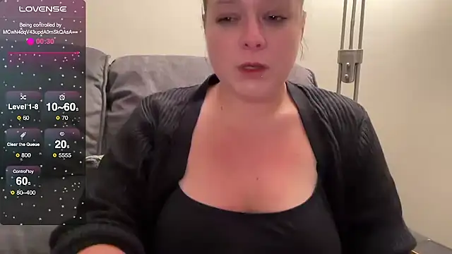 NaughtyWifeUK online show from 09-24-25, 12:25