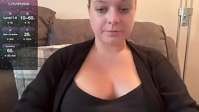 NaughtyWifeUK online show from 10-10-25, 10:03