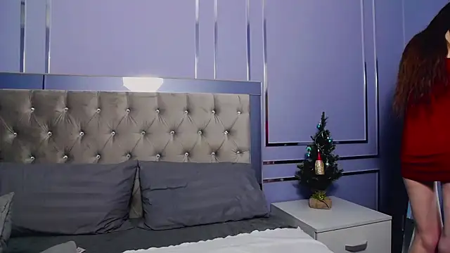 AngelinaWett online show from 12-18-25, 07:25