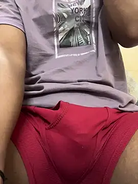 Snapshot of Shona5768 chatting on 10-08-25, 04:32 Shona5768 online show from 10-08-25, 04:32