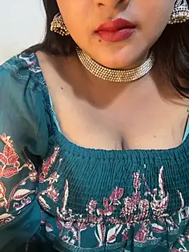 Ayesha mahi online show from 10-19-25, 01:56