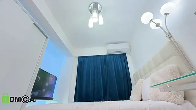 ScarlettAndTom online show from 01-25-25, 01:10